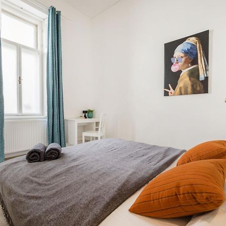Wellness Retreat With Sauna & Jacuzzi - 1 Min To Opera Boedapest Buitenkant foto
