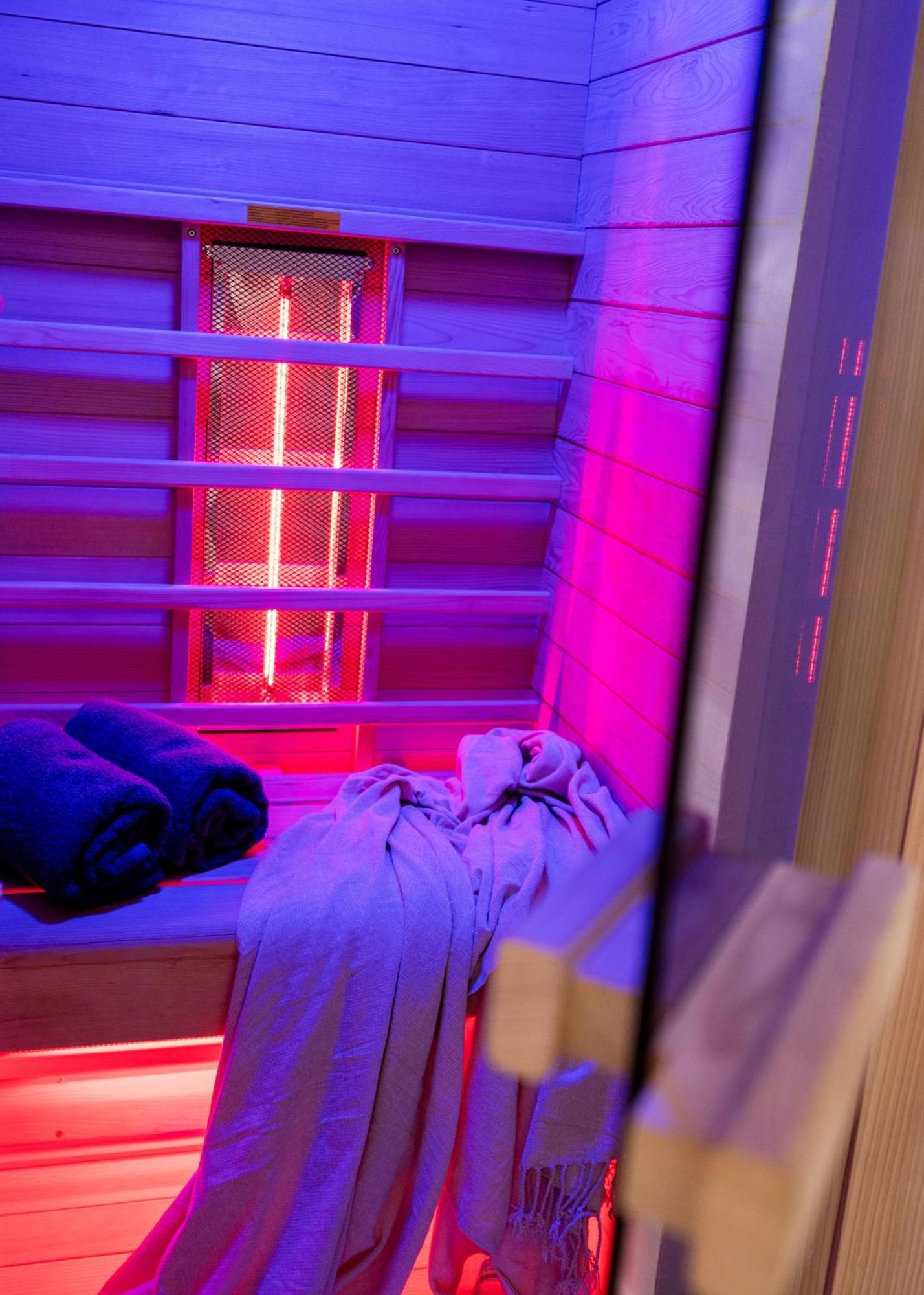 Wellness Retreat With Sauna & Jacuzzi - 1 Min To Opera Boedapest Buitenkant foto